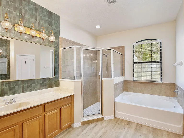 3908 Coastal Breeze Dr — Photo 12