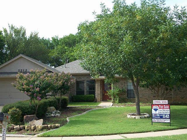 1st image of 2212 Timberglen Dr