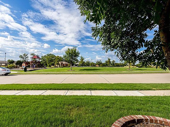 4th image of 11709 Raeburn Ct