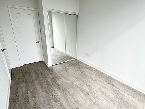 2nd image of 60 Princess St #1015