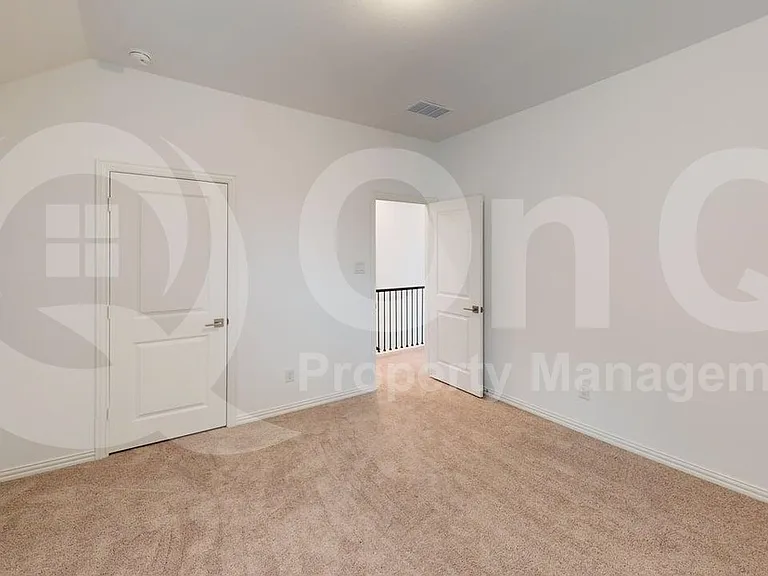 1401 Bonsmara Dr — Photo 17