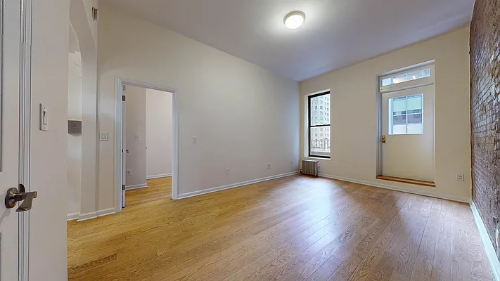 Rented by Bond New York | media 4