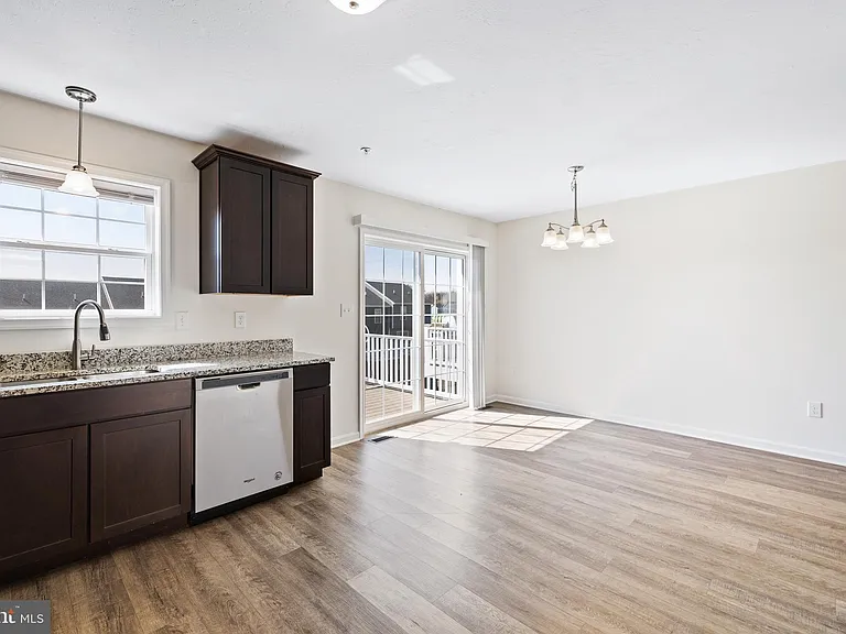 2 Heath Cir — Photo 7