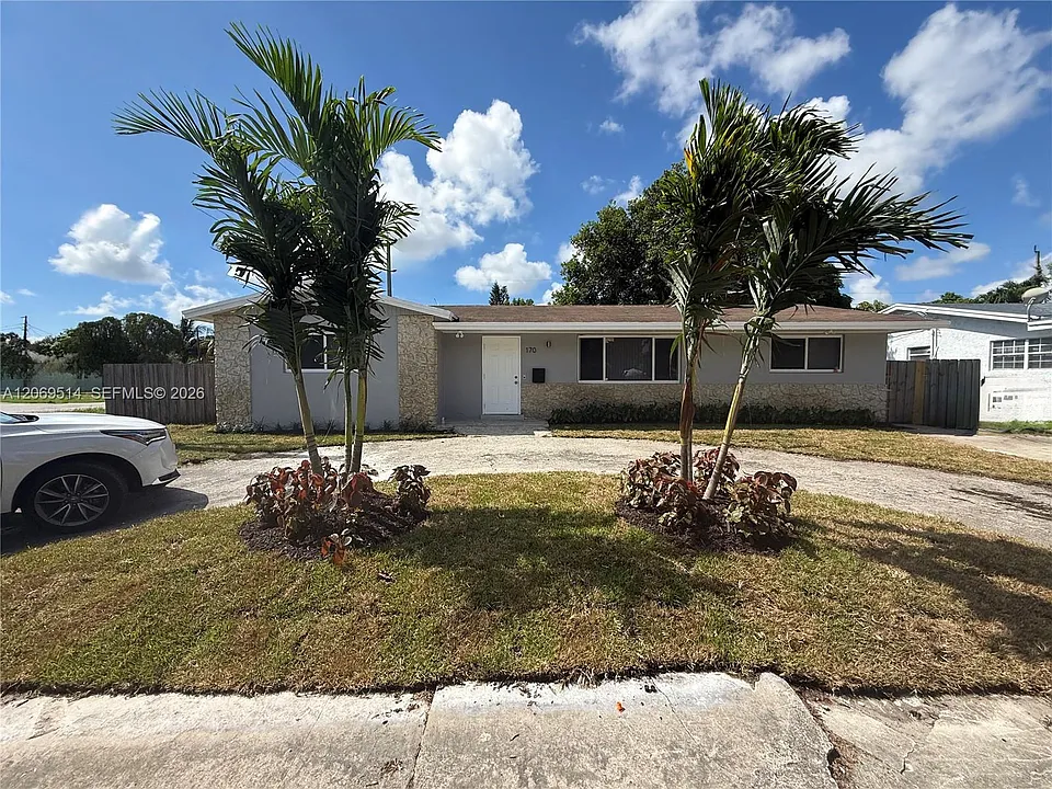 170 NE 174th St