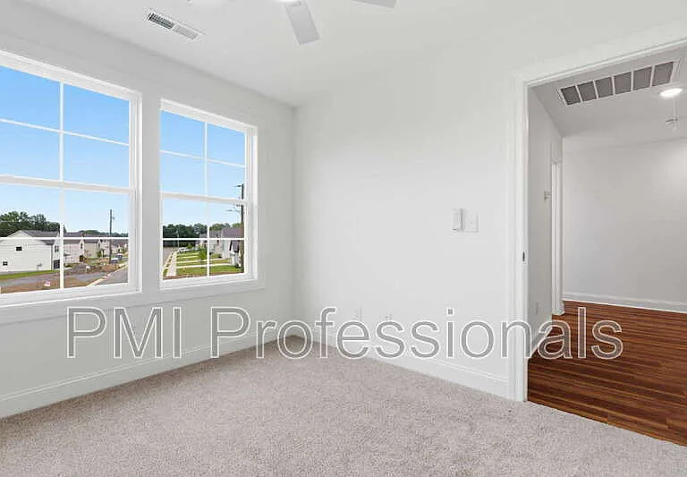 295 Spring St — Photo 19