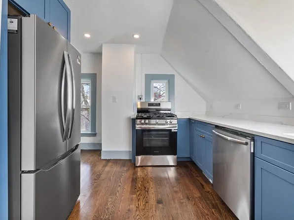 8-10 Carlton St #3, Somerville, MA 02143