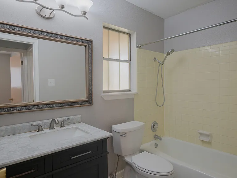 6614 Peachtree Dr — Photo 22