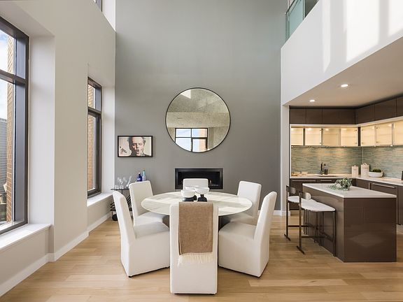 4th image of 75 Wall St Penthouse D3