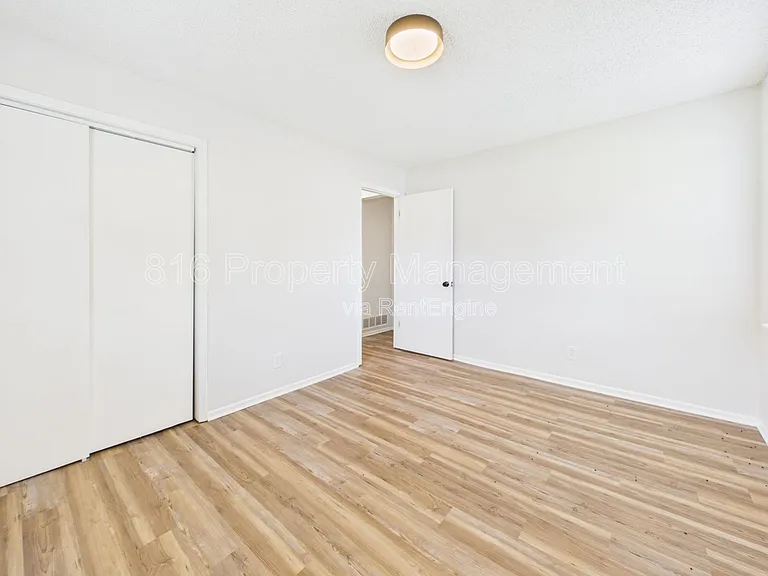 3104 Orville Ave #B — Photo 17