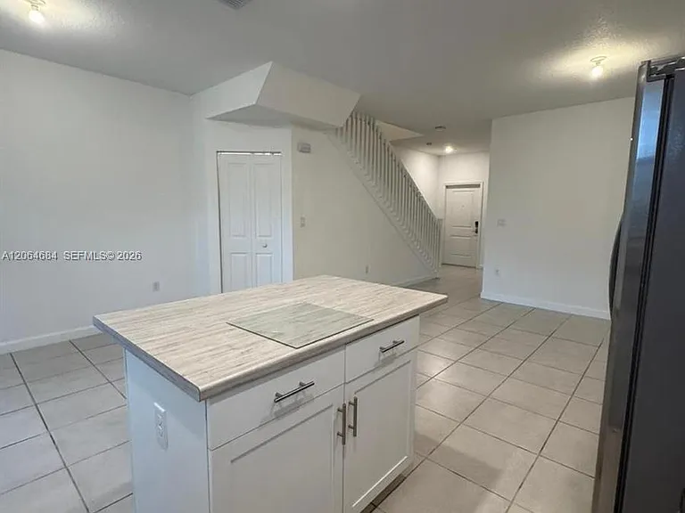 768 NE 206th Ter #768 — Photo 3