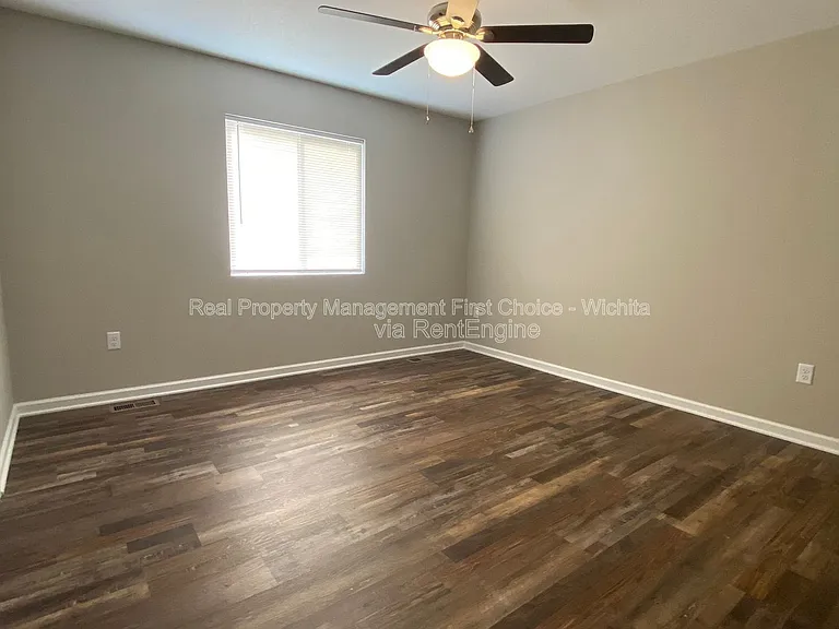 10607 E Kinkaid Ave — Photo 16