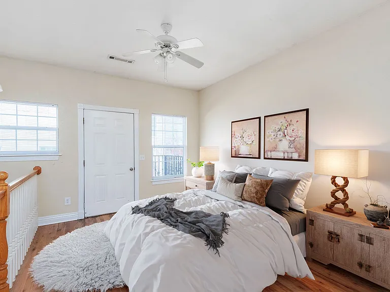 523 N Storer Ave #1-3 — Photo 2