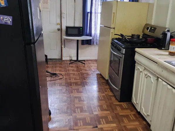 672 Cecil Ave, Louisville, KY 40211