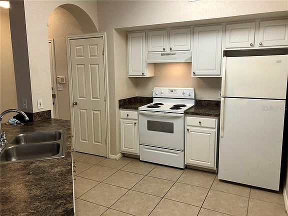 4th image of 911 N Orange Ave APT 125