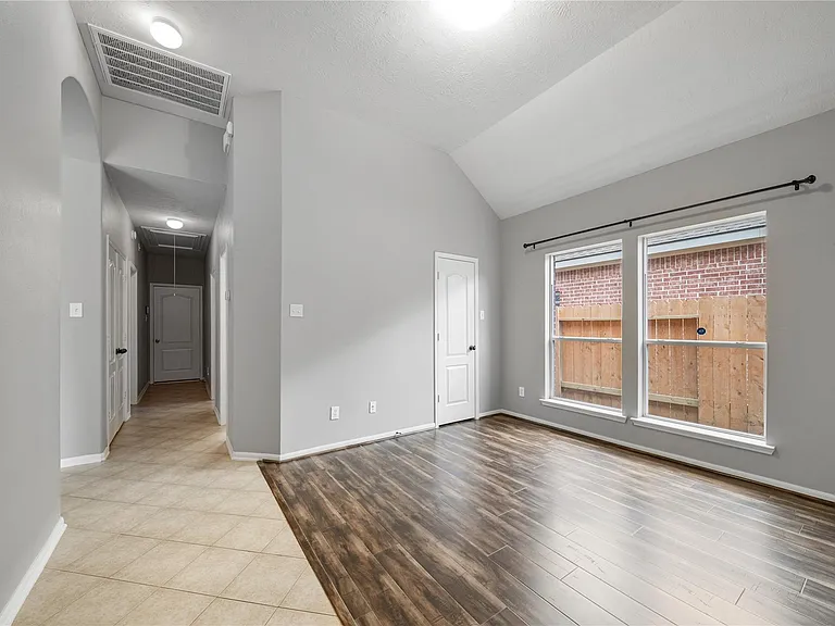 24910 Crystal Stone Ln — Photo 4