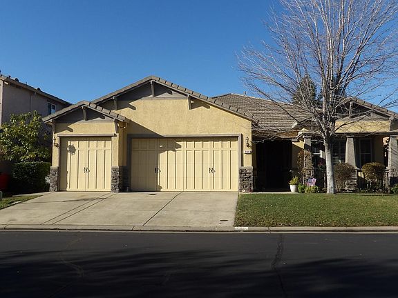 3rd image of 709 Coibion Ct
