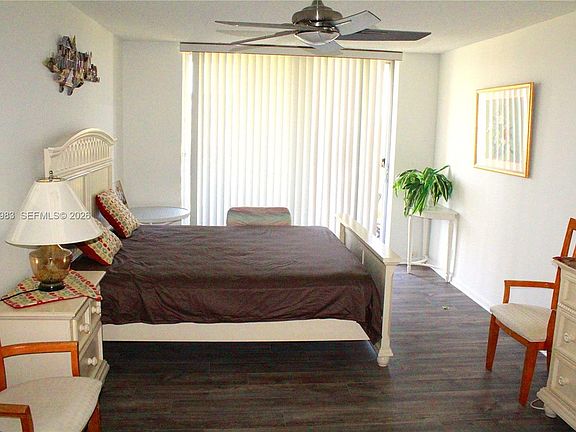 4th image of 2101 Atlantic Shores Blvd APT 415