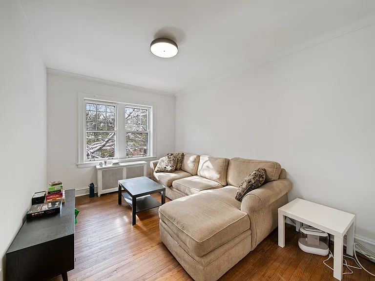 721 Foster St #2E — Photo 4