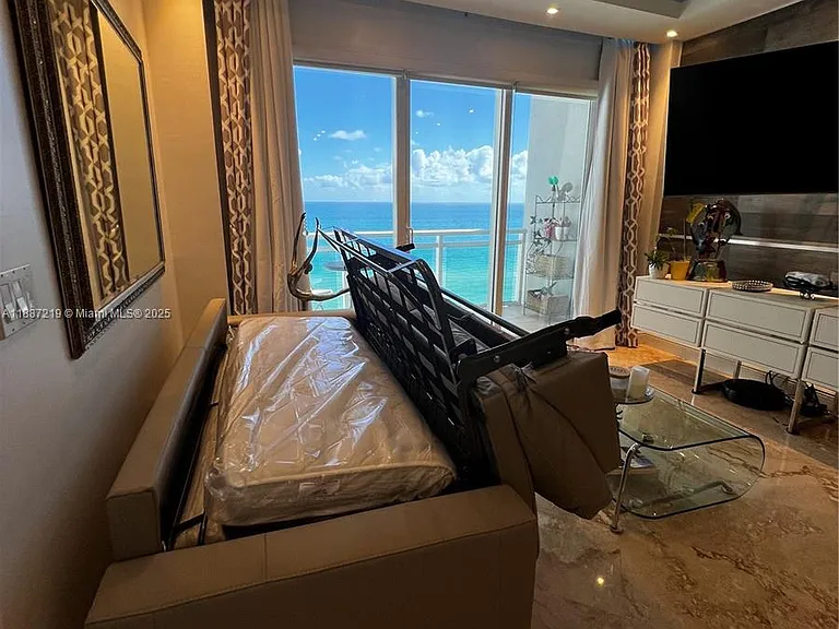 6917 Collins Ave — Photo 39