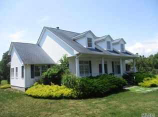 26 Tuthill Point Rd, East Moriches, NY 11940