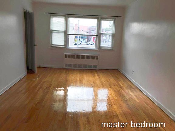 2nd image of 14452 28th Ave #2