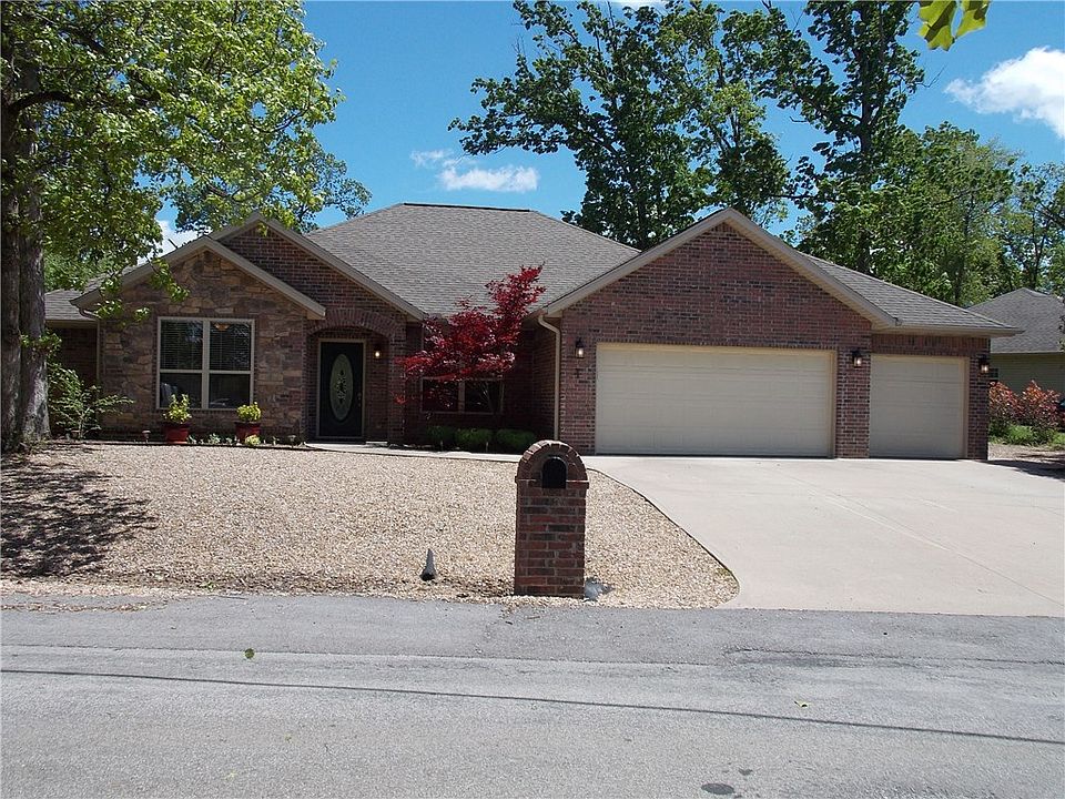 1st image of 4 Littrell Dr