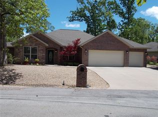 4 Littrell Dr, Bella Vista, AR 72714