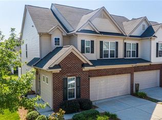 5947 Carrollton Ln, Charlotte, NC 28210
