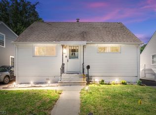 210 Buchanan St, Linden City, NJ 07036