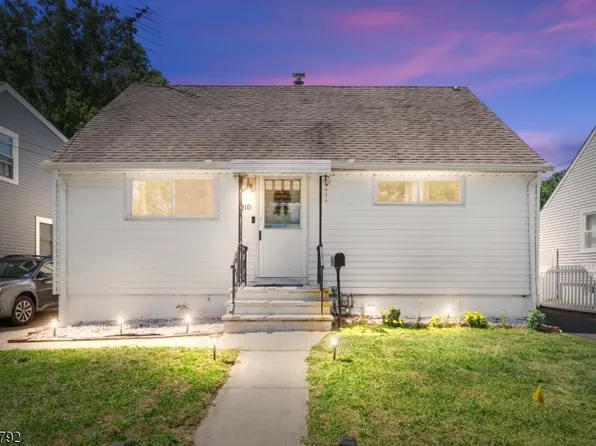 210 Buchanan St, Linden City, NJ 07036