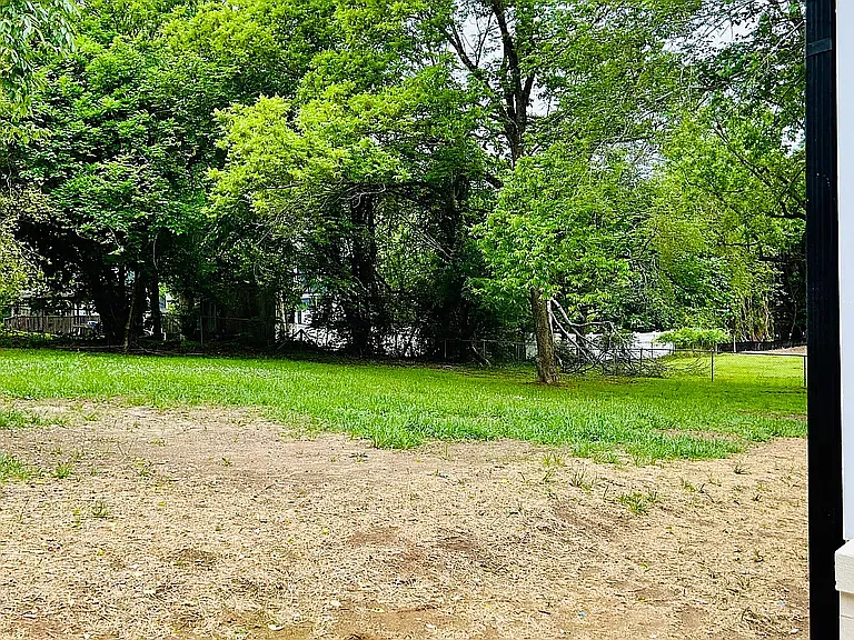 532 E Nelson Ave — Photo 19