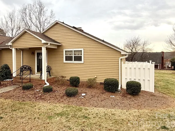 1674 Robins Nest Ct APT A, Gastonia, NC 28054