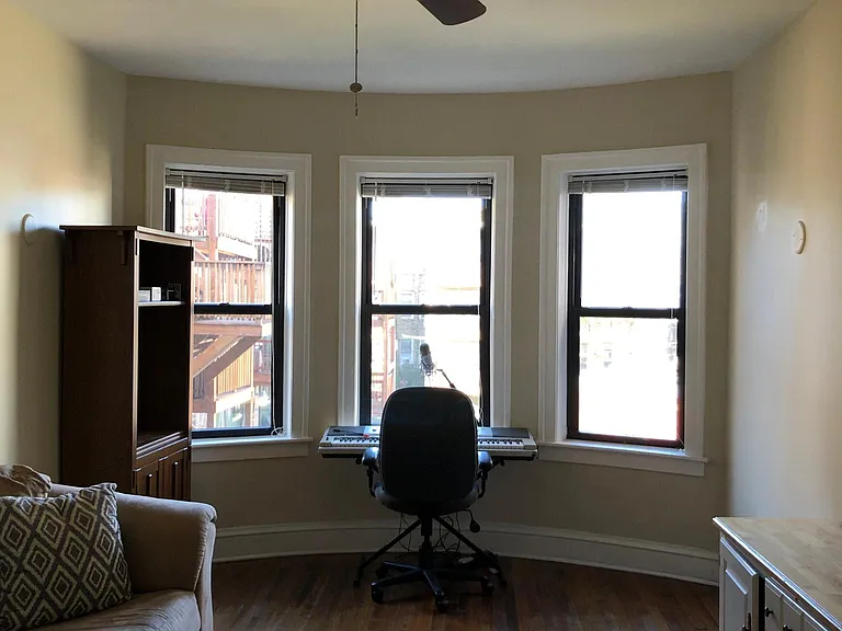 5239 N Winthrop Ave #5 — Photo 4