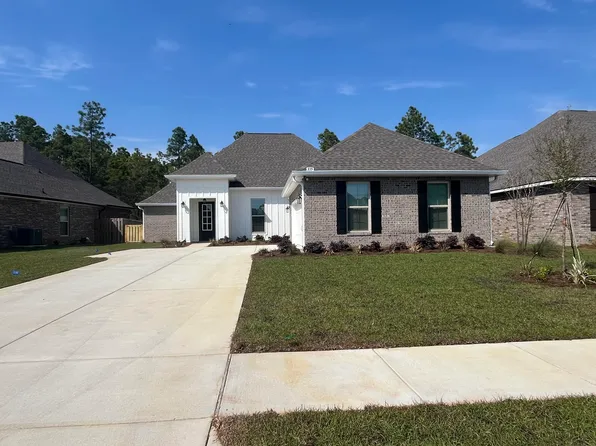 335 Constellation Ave, Freeport, FL 32439