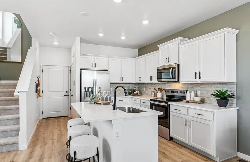 3 bed, 2.5 bath, 1468 sqft, $2,900 — Photo 3