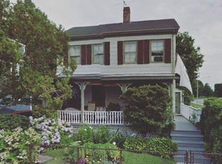 27 Poplar St, Newport, RI 02840