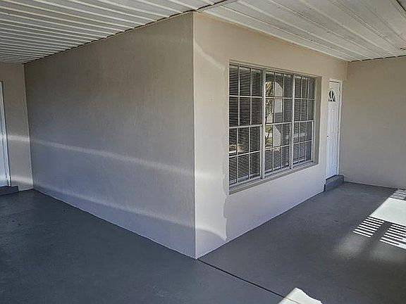 4th image of 20576 Midway Blvd