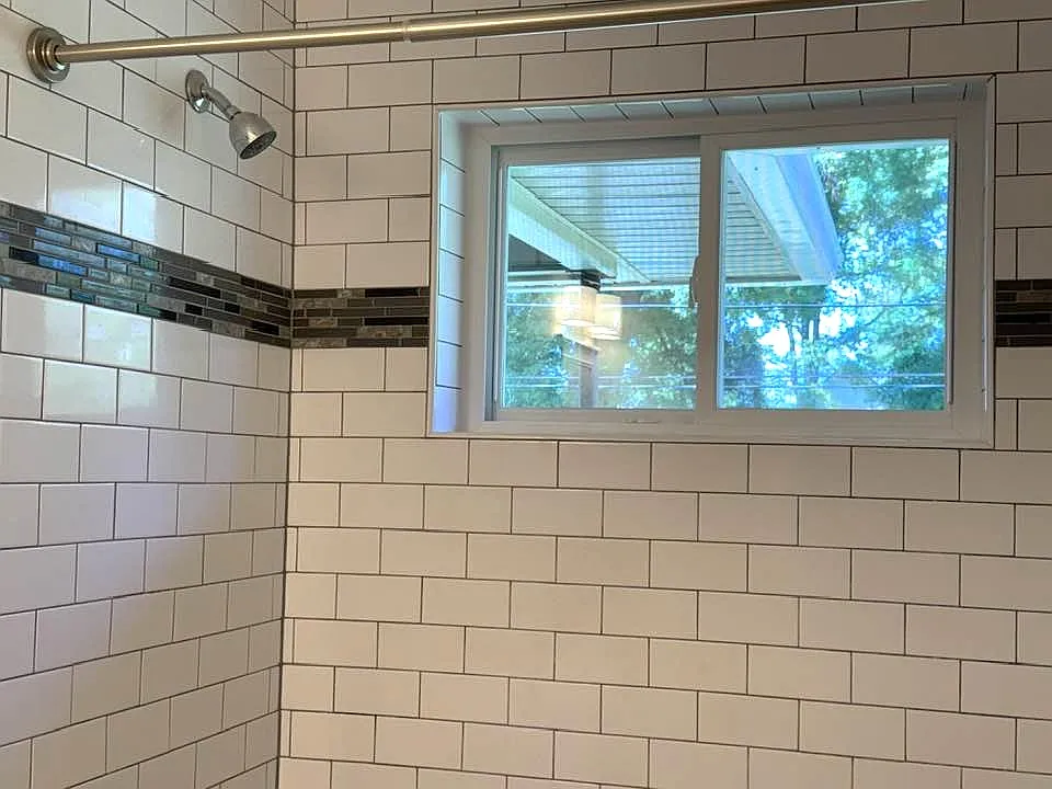 2 bed, 650 sqft, $1,300 — Photo 3