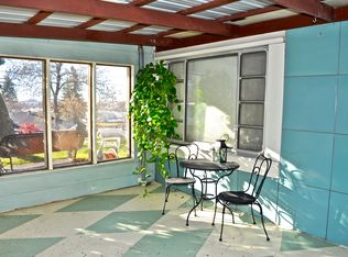 302 10th Ave NE, Jamestown, ND 58401