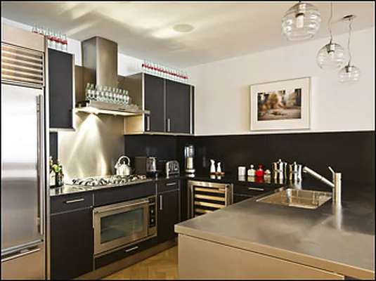 Rented by Brown Harris Stevens | media 39
