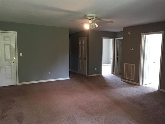 3rd image of 240 Fox Creek Ct