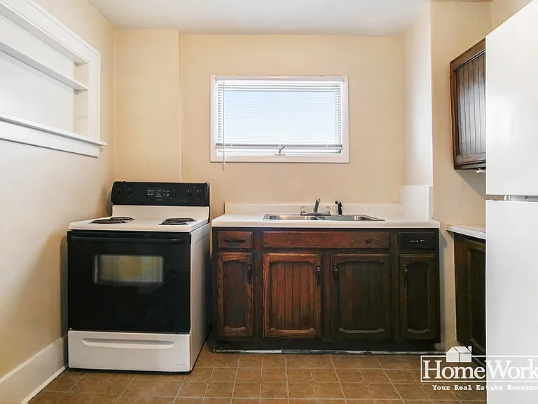 506 S 31st St — Photo 7