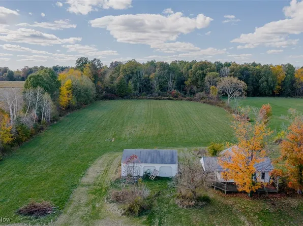 10570 N Johnson Rd, North Benton, OH 44449