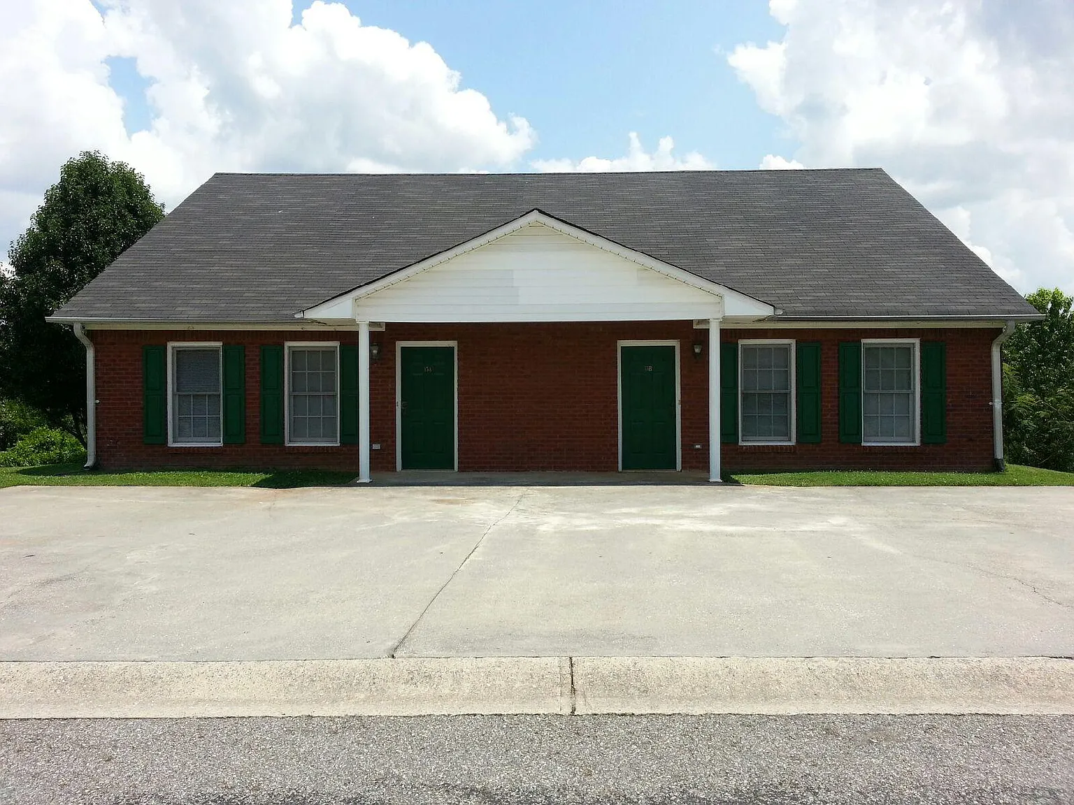 2 bed, 2.5 bath, 1400 sqft, $1,495 — Photo 1