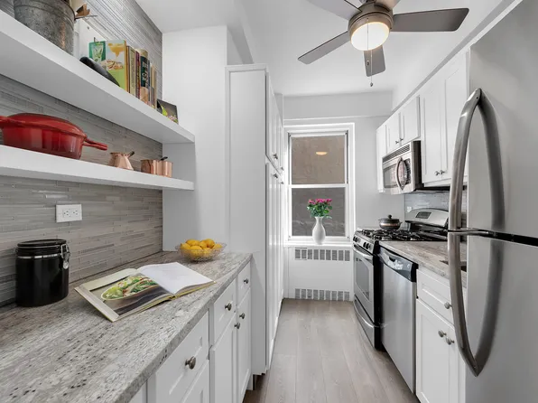 320 West 76th Street image 4 of 12