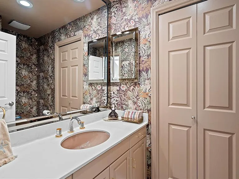 2254 Harbour Court Dr — Photo 45