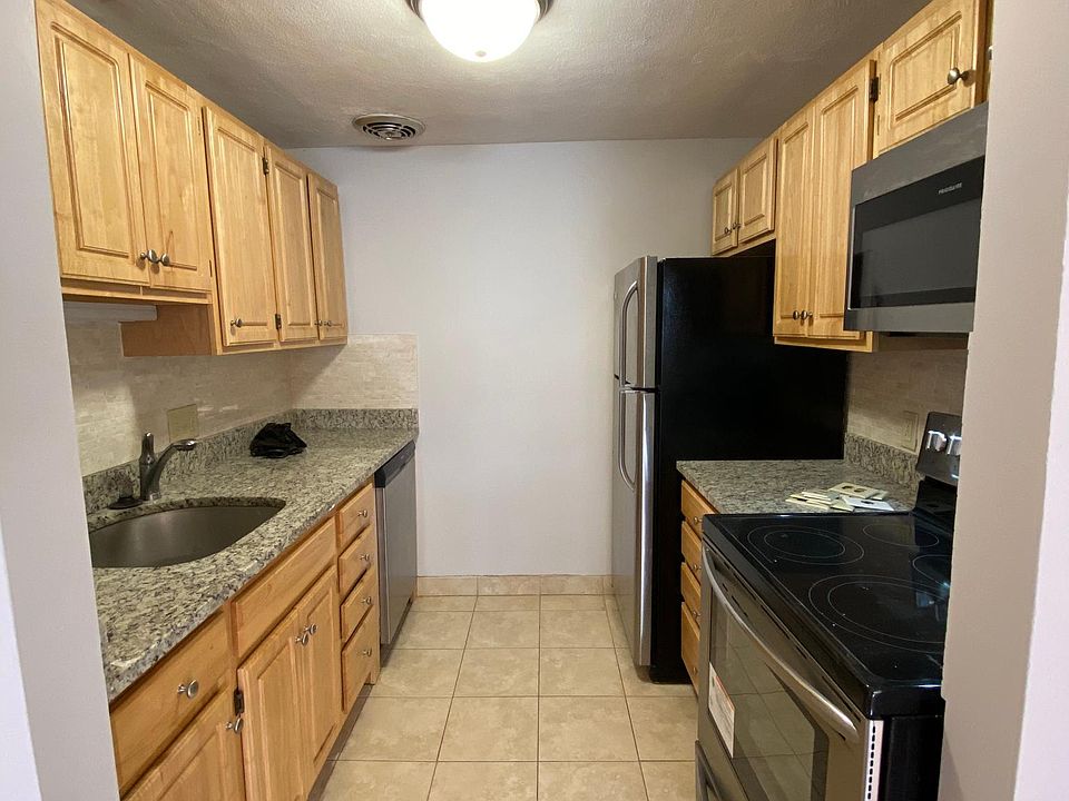 1st image of 222B Babcock St #2C