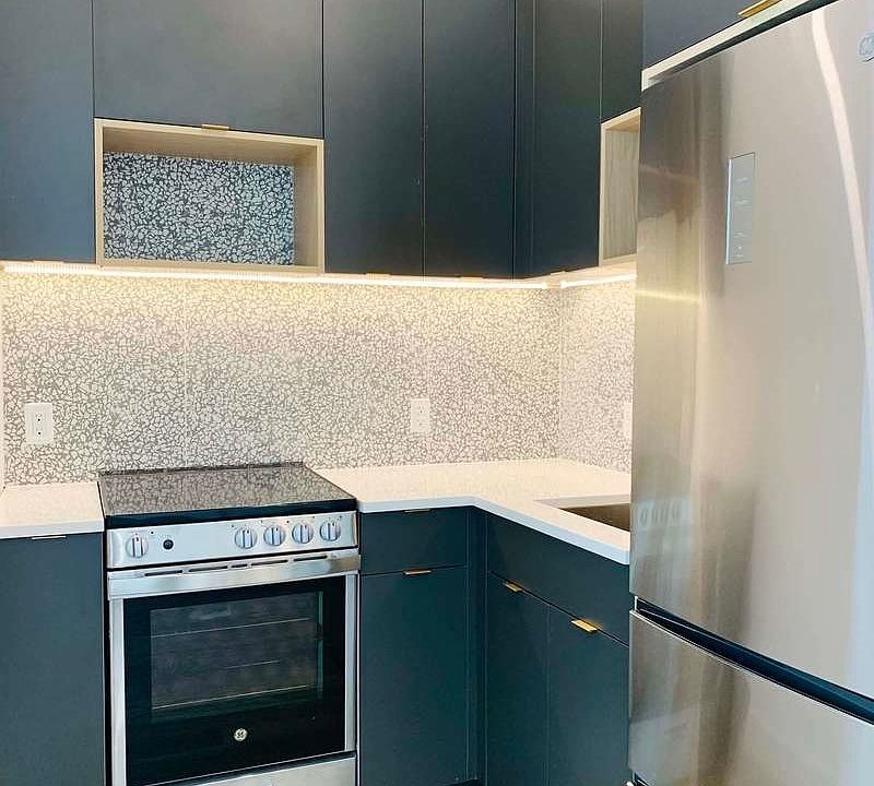 1st image of 424 Gates Ave #2