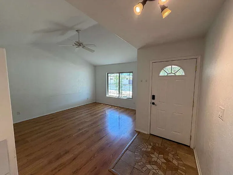2602 S Saratoga — Photo 1