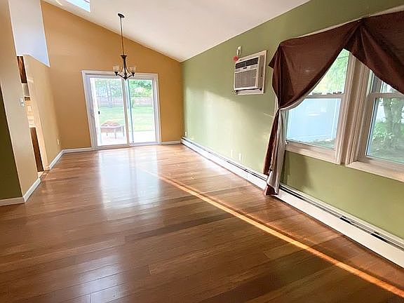 5th image of 3 Whitfield Ln